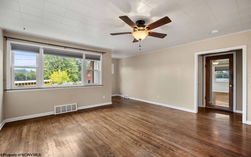1404 Buckhannon Avenue, Morgantown, West Virginia 26508, 2 Bedroom Bedrooms, 6 Room Rooms,1 BathroomBathrooms,Single Family Detached,For Sale,Buckhannon,0,10166759