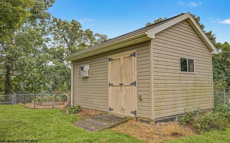 1404 Buckhannon Avenue, Morgantown, West Virginia 26508, 2 Bedroom Bedrooms, 6 Room Rooms,1 BathroomBathrooms,Single Family Detached,For Sale,Buckhannon,0,10166759