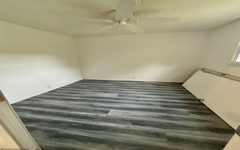 1207 25th Street, Clarksburg, West Virginia 26301, 1 Bedroom Bedrooms, 3 Room Rooms,1 BathroomBathrooms,Single Family Detached,For Sale,25th,0,10166770