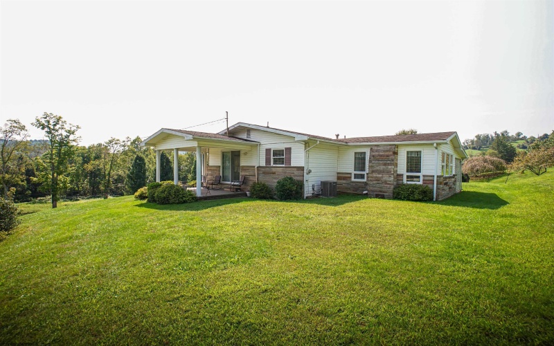 3608 Freedom Highway, Fairmont, West Virginia 26554, 3 Bedroom Bedrooms, 8 Room Rooms,2 BathroomBathrooms,Single Family Detached,For Sale,Freedom,0,10166769