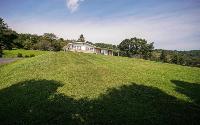 3608 Freedom Highway, Fairmont, West Virginia 26554, 3 Bedroom Bedrooms, 8 Room Rooms,2 BathroomBathrooms,Single Family Detached,For Sale,Freedom,0,10166769