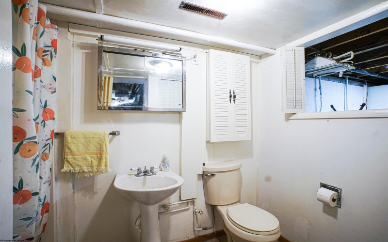 3608 Freedom Highway, Fairmont, West Virginia 26554, 3 Bedroom Bedrooms, 8 Room Rooms,2 BathroomBathrooms,Single Family Detached,For Sale,Freedom,0,10166769