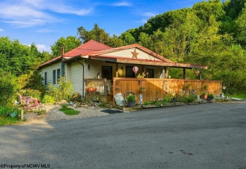 241 Maken Road, Salem, West Virginia 26426, 3 Bedroom Bedrooms, 7 Room Rooms,1 BathroomBathrooms,Single Family Detached,For Sale,Maken,0,10166791
