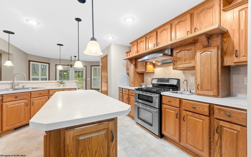 221 Anemone Lane, Terra Alta, West Virginia 26764, 3 Bedroom Bedrooms, 8 Room Rooms,2 BathroomBathrooms,Single Family Detached,For Sale,Anemone,0,10166774