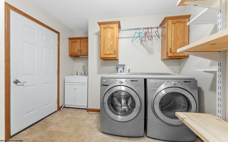 221 Anemone Lane, Terra Alta, West Virginia 26764, 3 Bedroom Bedrooms, 8 Room Rooms,2 BathroomBathrooms,Single Family Detached,For Sale,Anemone,0,10166774