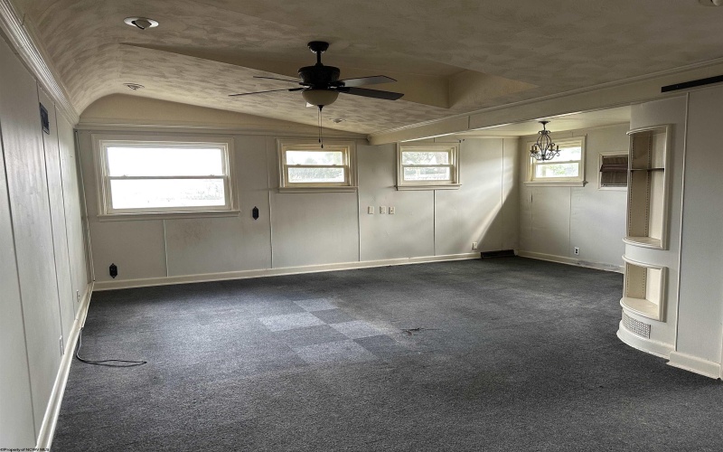396 Laurel Street, Morgantown, West Virginia 26505, 6 Bedroom Bedrooms, 11 Room Rooms,3 BathroomBathrooms,Single Family Detached,For Sale,Laurel,0,10165102