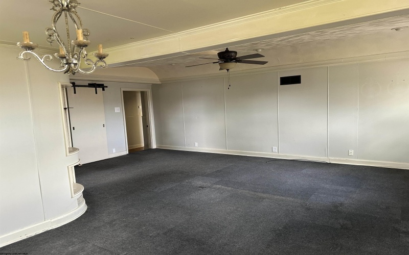 396 Laurel Street, Morgantown, West Virginia 26505, 6 Bedroom Bedrooms, 11 Room Rooms,3 BathroomBathrooms,Single Family Detached,For Sale,Laurel,0,10165102
