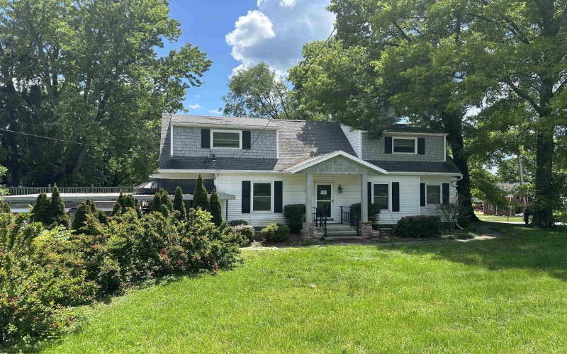 396 Laurel Street, Morgantown, West Virginia 26505, 6 Bedroom Bedrooms, 11 Room Rooms,3 BathroomBathrooms,Single Family Detached,For Sale,Laurel,0,10165102