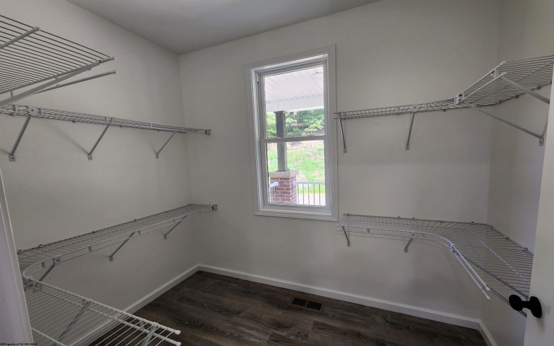 596 East Run Road, West Union, West Virginia 26456, 3 Bedroom Bedrooms, 6 Room Rooms,2 BathroomBathrooms,Single Family Detached,For Sale,East Run,0,10166788 596 East Run Road, West Union, West Virginia 26456, 3 Bedroom Bedrooms, 6 Room Rooms,2 BathroomBathrooms,Single Family Detached,For Sale,East Run,0,10166788