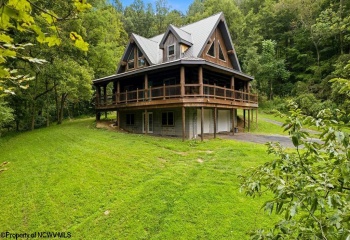 95 Victoria Street, Lost Creek, West Virginia 26385, 3 Bedroom Bedrooms, 9 Room Rooms,2 BathroomBathrooms,Single Family Detached,For Sale,Victoria,0,10166779