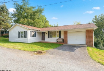 436 Riley Street, Morgantown, West Virginia 26505, 3 Bedroom Bedrooms, 6 Room Rooms,3 BathroomBathrooms,Single Family Detached,For Sale,Riley,0,10166781
