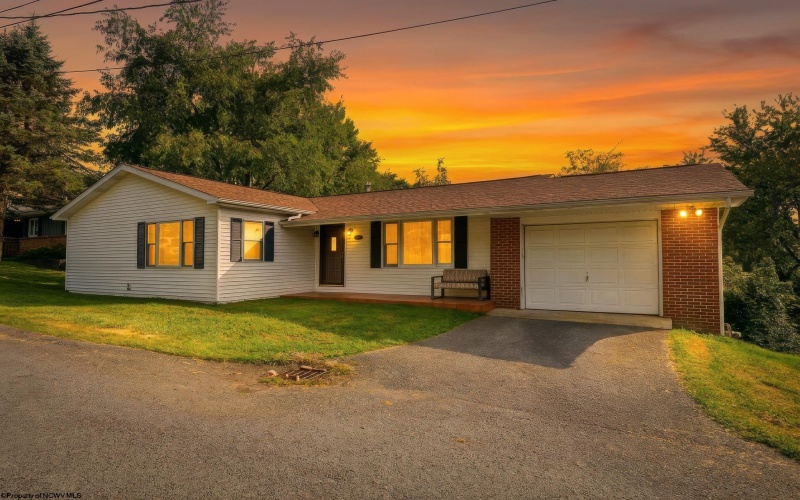 436 Riley Street, Morgantown, West Virginia 26505, 3 Bedroom Bedrooms, 6 Room Rooms,3 BathroomBathrooms,Single Family Detached,For Sale,Riley,0,10166781 436 Riley Street, Morgantown, West Virginia 26505, 3 Bedroom Bedrooms, 6 Room Rooms,3 BathroomBathrooms,Single Family Detached,For Sale,Riley,0,10166781