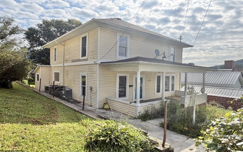 224 Bland Street, Weston, West Virginia 26452, 3 Bedroom Bedrooms, 6 Room Rooms,2 BathroomBathrooms,Single Family Detached,For Sale,Bland,0,10166782 224 Bland Street, Weston, West Virginia 26452, 3 Bedroom Bedrooms, 6 Room Rooms,2 BathroomBathrooms,Single Family Detached,For Sale,Bland,0,10166782
