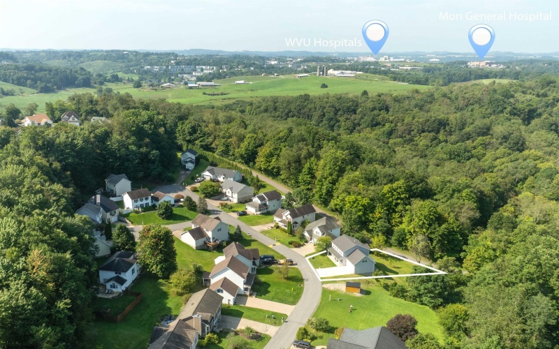 2072 Pinecrest Drive, Morgantown, West Virginia 26505, 4 Bedroom Bedrooms, 7 Room Rooms,2 BathroomBathrooms,Single Family Detached,For Sale,Pinecrest,0,10166797