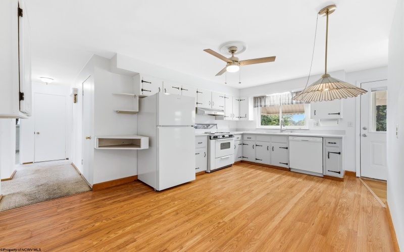441 Morgantown Street, Uniontown, Pennsylvania 15401, 2 Bedroom Bedrooms, 6 Room Rooms,1 BathroomBathrooms,Single Family Detached,For Sale,Morgantown,0,10166795