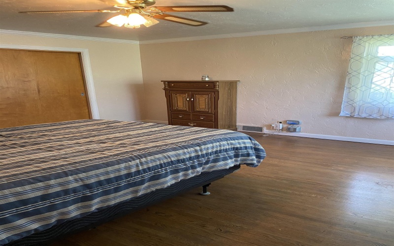 3 Erwin Lane, Fairmont, West Virginia 26554, 3 Bedroom Bedrooms, 8 Room Rooms,3 BathroomBathrooms,Single Family Detached,For Sale,Erwin,0,10166796