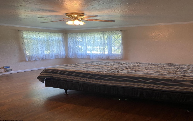 3 Erwin Lane, Fairmont, West Virginia 26554, 3 Bedroom Bedrooms, 8 Room Rooms,3 BathroomBathrooms,Single Family Detached,For Sale,Erwin,0,10166796