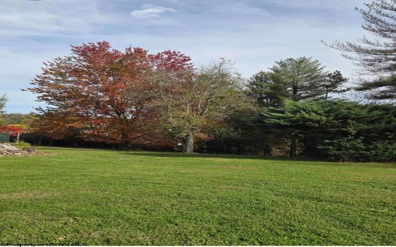 3 Erwin Lane, Fairmont, West Virginia 26554, 3 Bedroom Bedrooms, 8 Room Rooms,3 BathroomBathrooms,Single Family Detached,For Sale,Erwin,0,10166796
