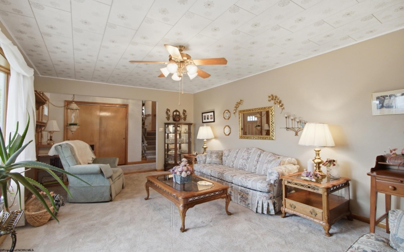 60 Stuart Avenue, West Union, West Virginia 26456-0000, 3 Bedroom Bedrooms, 7 Room Rooms,2 BathroomBathrooms,Single Family Detached,For Sale,Stuart,0,10166815