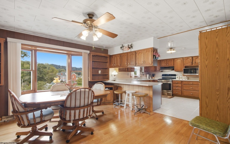 60 Stuart Avenue, West Union, West Virginia 26456-0000, 3 Bedroom Bedrooms, 7 Room Rooms,2 BathroomBathrooms,Single Family Detached,For Sale,Stuart,0,10166815