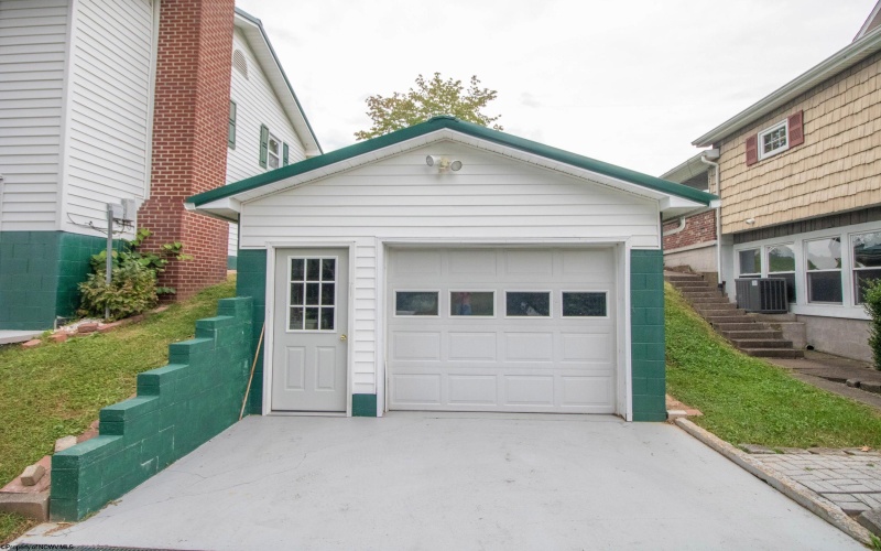 60 Stuart Avenue, West Union, West Virginia 26456-0000, 3 Bedroom Bedrooms, 7 Room Rooms,2 BathroomBathrooms,Single Family Detached,For Sale,Stuart,0,10166815