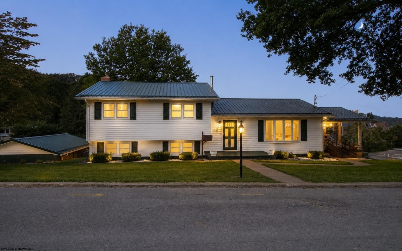 60 Stuart Avenue, West Union, West Virginia 26456-0000, 3 Bedroom Bedrooms, 7 Room Rooms,2 BathroomBathrooms,Single Family Detached,For Sale,Stuart,0,10166815