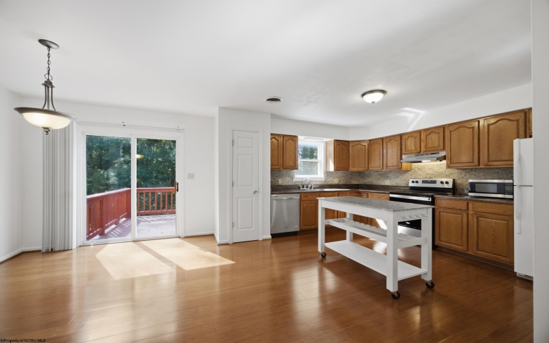 32 Fairway Drive, Mount Clare, West Virginia 26408, 3 Bedroom Bedrooms, 7 Room Rooms,2 BathroomBathrooms,Single Family Attached,For Sale,Fairway,0,10166813