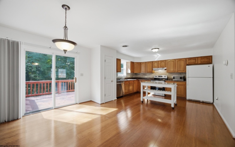 32 Fairway Drive, Mount Clare, West Virginia 26408, 3 Bedroom Bedrooms, 7 Room Rooms,2 BathroomBathrooms,Single Family Attached,For Sale,Fairway,0,10166813