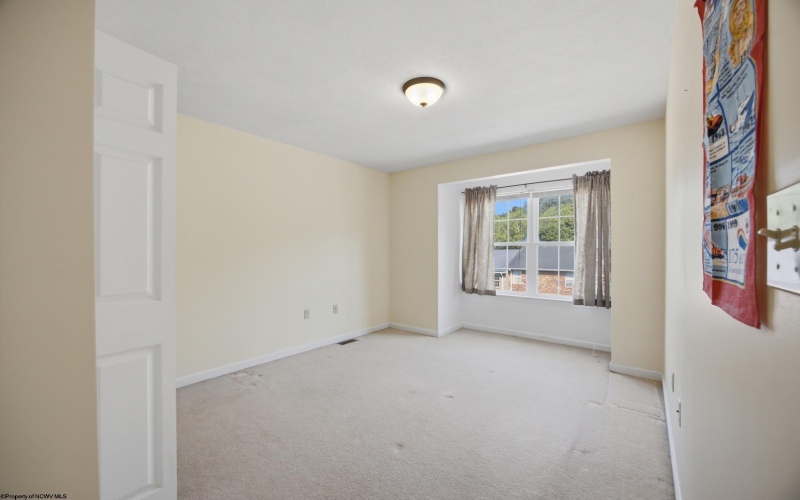 32 Fairway Drive, Mount Clare, West Virginia 26408, 3 Bedroom Bedrooms, 7 Room Rooms,2 BathroomBathrooms,Single Family Attached,For Sale,Fairway,0,10166813