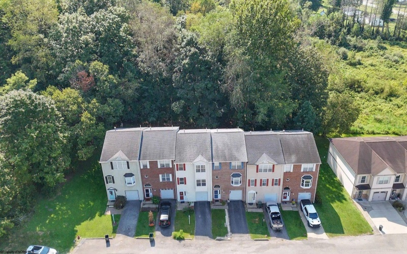 32 Fairway Drive, Mount Clare, West Virginia 26408, 3 Bedroom Bedrooms, 7 Room Rooms,2 BathroomBathrooms,Single Family Attached,For Sale,Fairway,0,10166813