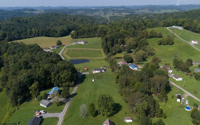 178 Heavenly Meadows Lane, Bridgeport, West Virginia 26330, 4 Bedroom Bedrooms, 6 Room Rooms,2 BathroomBathrooms,Single Family Detached,For Sale,Heavenly Meadows,0,10166799