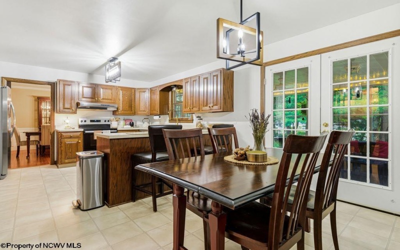 28 Diana Drive, Fairmont, West Virginia 26554, 4 Bedroom Bedrooms, 10 Room Rooms,3 BathroomBathrooms,Single Family Detached,For Sale,Diana,0,10166810