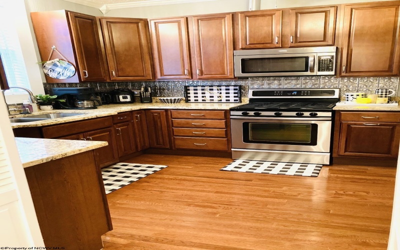 603 Pike Street, Barrackville, West Virginia 26559, 3 Bedroom Bedrooms, 9 Room Rooms,2 BathroomBathrooms,Single Family Detached,For Sale,Pike,0,10164140