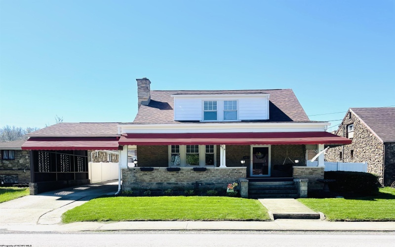 603 Pike Street, Barrackville, West Virginia 26559, 3 Bedroom Bedrooms, 9 Room Rooms,2 BathroomBathrooms,Single Family Detached,For Sale,Pike,0,10164140