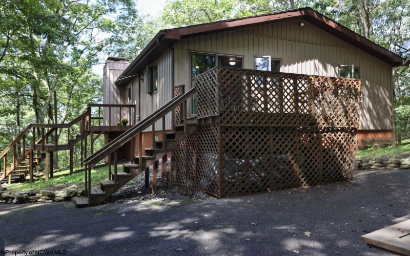 264 Primrose Lane, Terra Alta, West Virginia 26764, 2 Bedroom Bedrooms, 9 Room Rooms,2 BathroomBathrooms,Single Family Detached,For Sale,Primrose,0,10166803