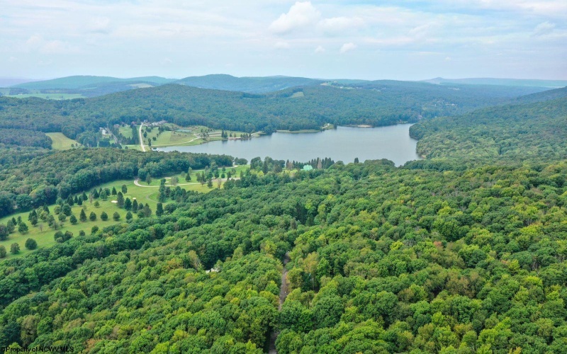 264 Primrose Lane, Terra Alta, West Virginia 26764, 2 Bedroom Bedrooms, 9 Room Rooms,2 BathroomBathrooms,Single Family Detached,For Sale,Primrose,0,10166803
