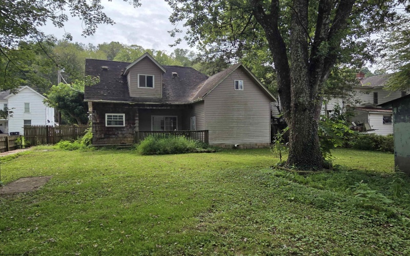 57 Carolina Avenue, Salem, West Virginia 26426, 4 Bedroom Bedrooms, 11 Room Rooms,2 BathroomBathrooms,Single Family Detached,For Sale,Carolina,0,10166804
