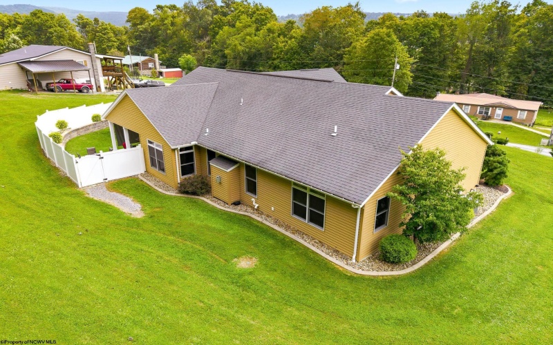 301 Stockett Road, Morgantown, West Virginia 26508, 4 Bedroom Bedrooms, 7 Room Rooms,3 BathroomBathrooms,Single Family Detached,For Sale,Stockett,0,10166805