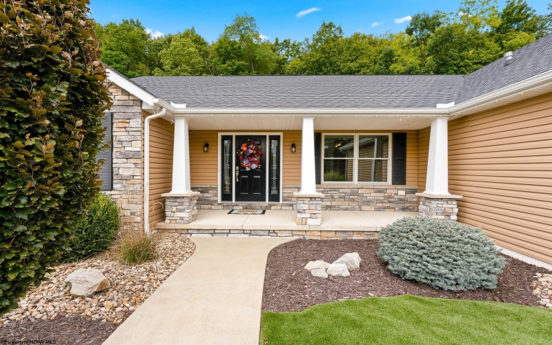 301 Stockett Road, Morgantown, West Virginia 26508, 4 Bedroom Bedrooms, 7 Room Rooms,3 BathroomBathrooms,Single Family Detached,For Sale,Stockett,0,10166805
