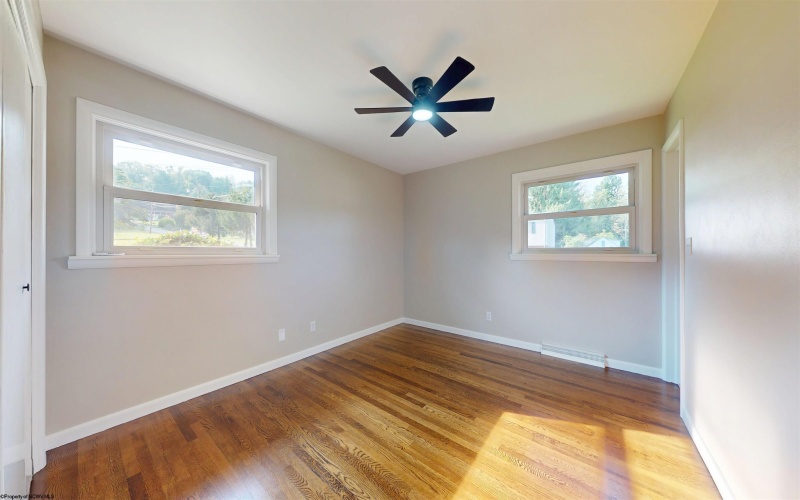 1613 Russell Court, Fairmont, West Virginia 26554, 3 Bedroom Bedrooms, 8 Room Rooms,2 BathroomBathrooms,Single Family Detached,For Sale,Russell,0,10166807