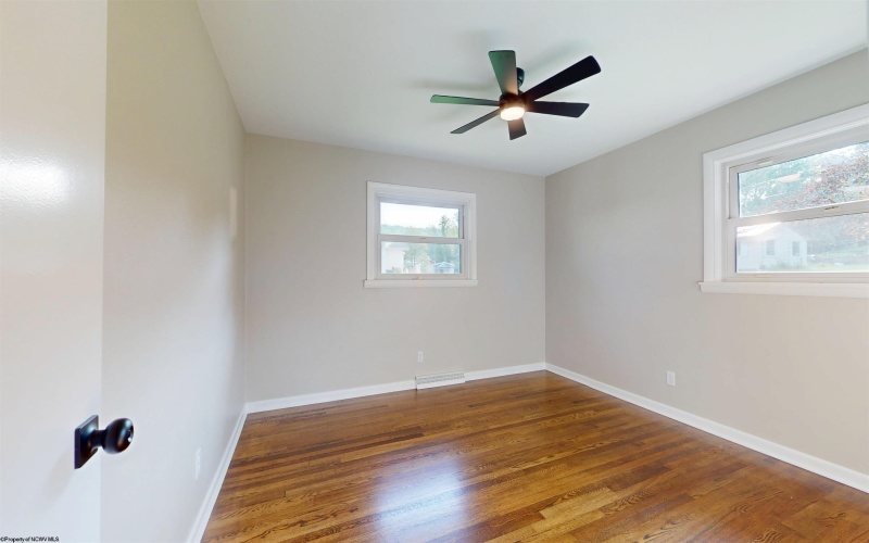 1613 Russell Court, Fairmont, West Virginia 26554, 3 Bedroom Bedrooms, 8 Room Rooms,2 BathroomBathrooms,Single Family Detached,For Sale,Russell,0,10166807