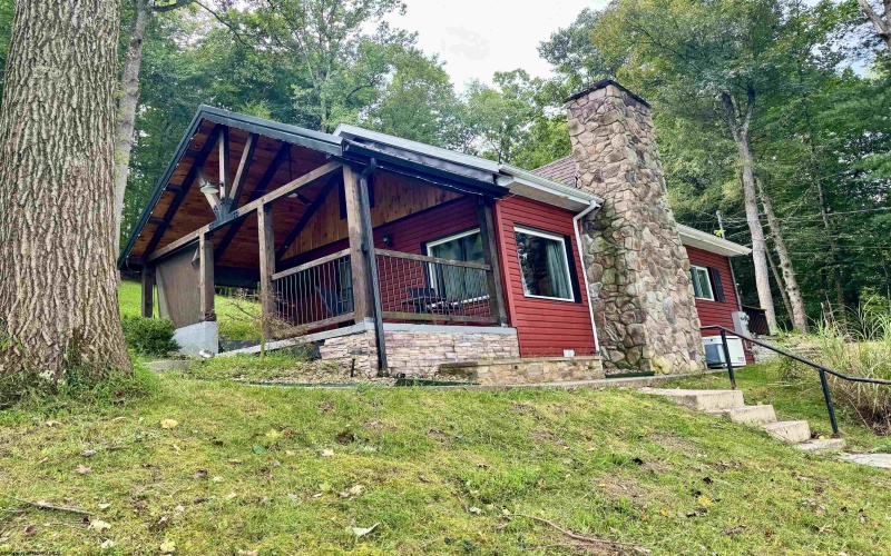 627 Valley Falls Road, Fairmont, West Virginia 26554, 2 Bedroom Bedrooms, 5 Room Rooms,1 BathroomBathrooms,Single Family Detached,For Sale,Valley Falls,0,10166816