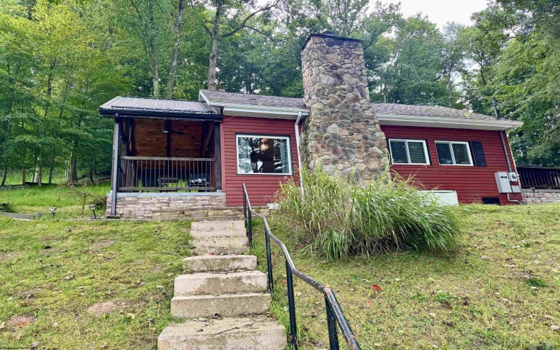 627 Valley Falls Road, Fairmont, West Virginia 26554, 2 Bedroom Bedrooms, 5 Room Rooms,1 BathroomBathrooms,Single Family Detached,For Sale,Valley Falls,0,10166816