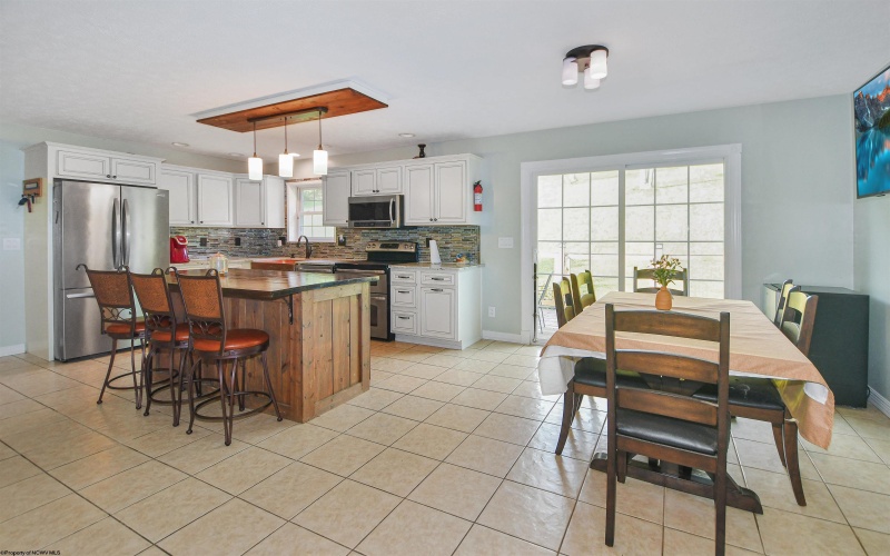 102 Saffel Hill Drive, Grafton, West Virginia 26354, 5 Bedroom Bedrooms, 14 Room Rooms,3 BathroomBathrooms,Single Family Detached,For Sale,Saffel Hill,0,10166824