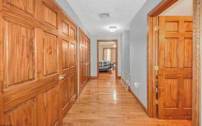 102 Saffel Hill Drive, Grafton, West Virginia 26354, 5 Bedroom Bedrooms, 14 Room Rooms,3 BathroomBathrooms,Single Family Detached,For Sale,Saffel Hill,0,10166824