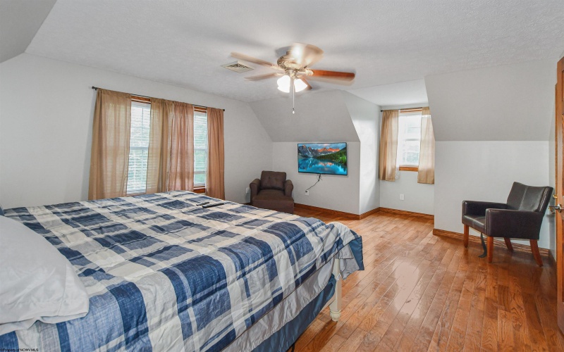 102 Saffel Hill Drive, Grafton, West Virginia 26354, 5 Bedroom Bedrooms, 14 Room Rooms,3 BathroomBathrooms,Single Family Detached,For Sale,Saffel Hill,0,10166824