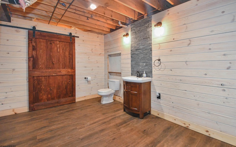 102 Saffel Hill Drive, Grafton, West Virginia 26354, 5 Bedroom Bedrooms, 14 Room Rooms,3 BathroomBathrooms,Single Family Detached,For Sale,Saffel Hill,0,10166824