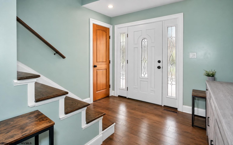 102 Saffel Hill Drive, Grafton, West Virginia 26354, 5 Bedroom Bedrooms, 14 Room Rooms,3 BathroomBathrooms,Single Family Detached,For Sale,Saffel Hill,0,10166824