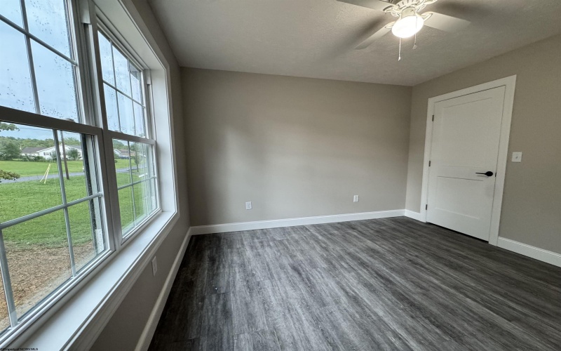 162 Fox Hill Lane, Fairmont, West Virginia 26554, 3 Bedroom Bedrooms, 6 Room Rooms,2 BathroomBathrooms,Single Family Detached,For Sale,Fox Hill,0,10166822
