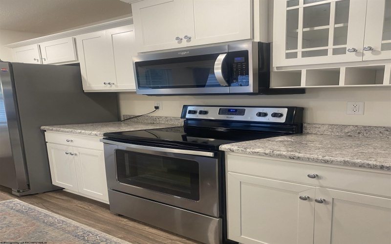 203 Queensbury CT Court, White Hall, West Virginia 26554, 3 Bedroom Bedrooms, 7 Room Rooms,2 BathroomBathrooms,Single Family Attached,For Sale,Queensbury CT,0,10166827